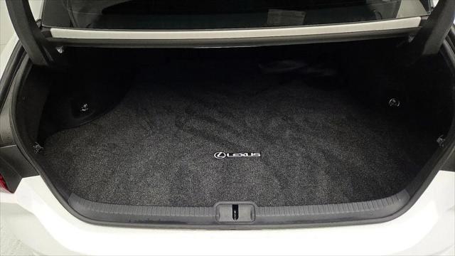 2024 Lexus ES 350 F SPORT Handling
