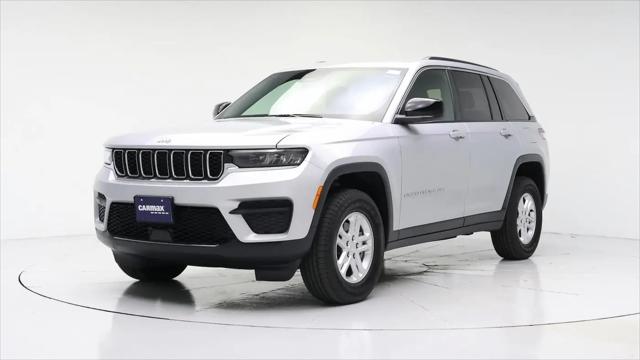 2025 Jeep Grand Cherokee Laredo 4x4