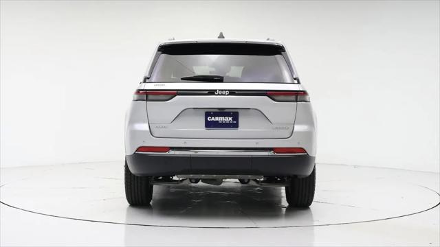 2025 Jeep Grand Cherokee Laredo 4x4