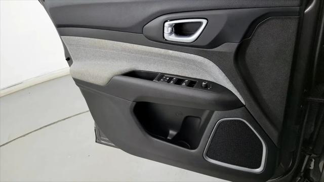 2022 Jeep Compass Latitude Lux 4x4