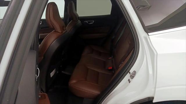 2022 Volvo XC60 Recharge T8 Inscription Extended Range