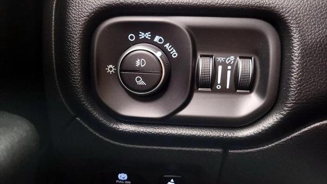 2019 Ram 1500 Big Horn/Lone Star Crew Cab 4x4 5'7" Box