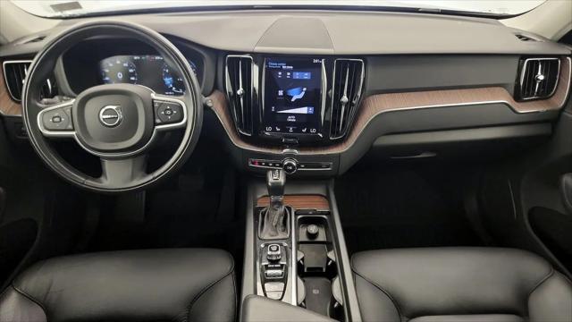 2021 Volvo XC60 T5 Momentum