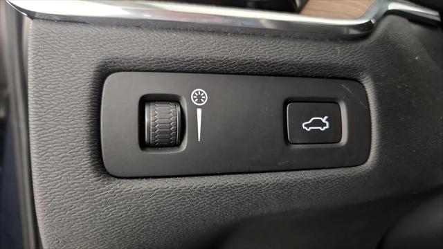 2021 Volvo XC60 T5 Momentum