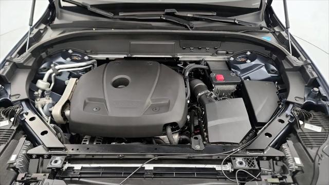 2021 Volvo XC60 T5 Momentum