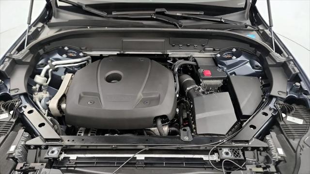 2021 Volvo XC60 T5 Momentum
