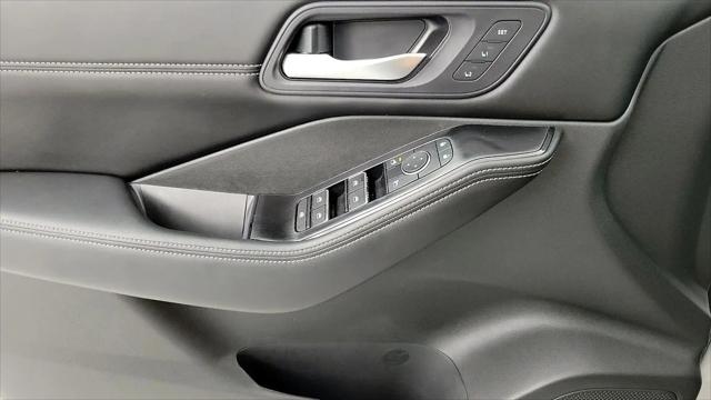 2023 Nissan Rogue SL FWD