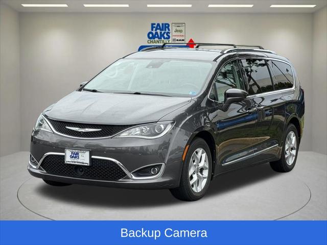 2017 Chrysler Pacifica Touring-L Plus