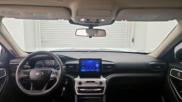 2022 Ford Explorer Base