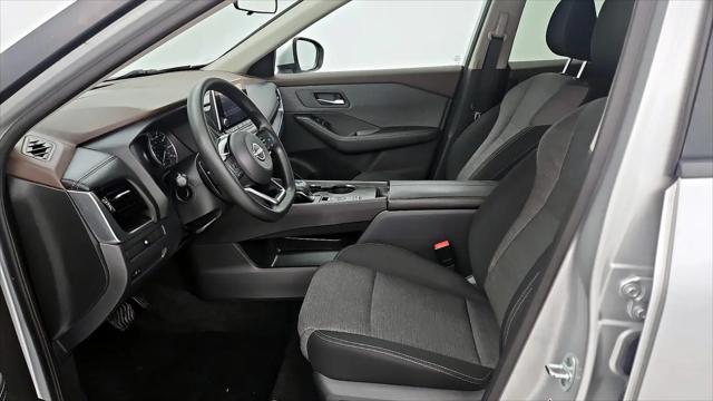2022 Nissan Rogue SV FWD