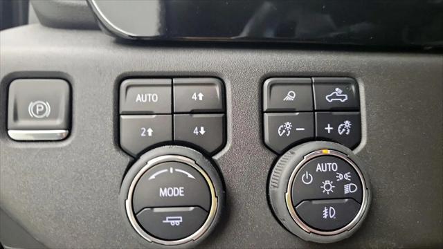 2025 Chevrolet Silverado 1500 4WD Crew Cab Short Bed LT Trail Boss