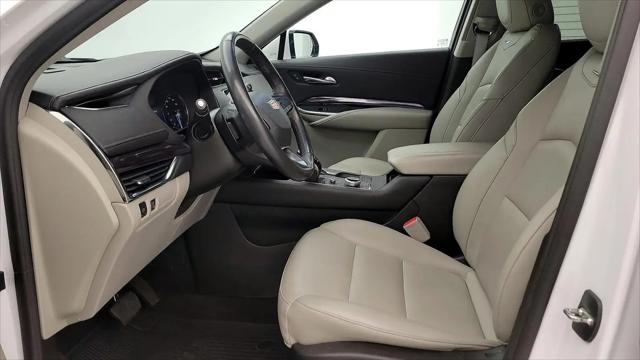 2023 Cadillac XT4 AWD Luxury