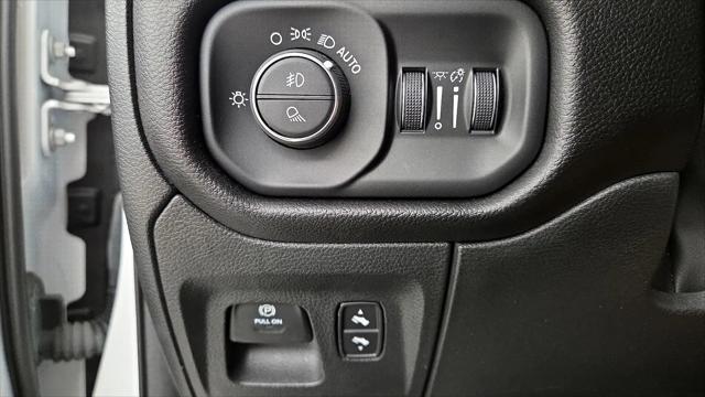 2023 Ram 1500 Laramie Crew Cab 4x4 5'7" Box