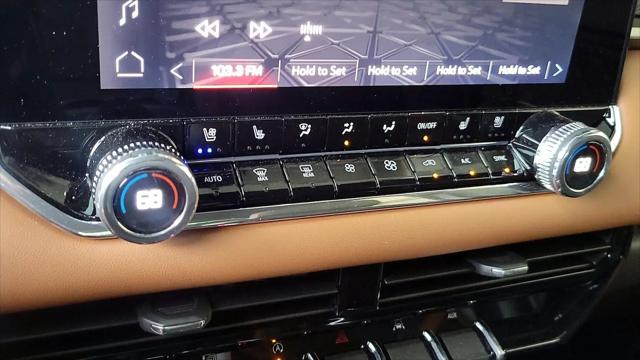 2023 GMC Canyon 4WD Crew Cab Short Box AT4
