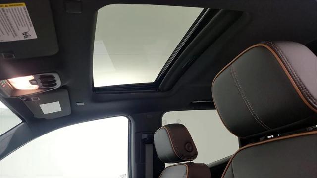 2023 GMC Canyon 4WD Crew Cab Short Box AT4