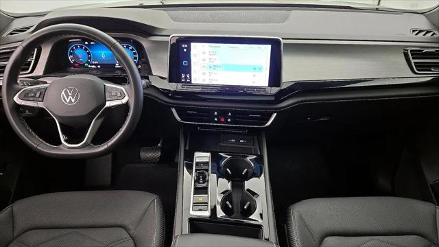 2024 Volkswagen Atlas Cross Sport 2.0T SE w/Technology