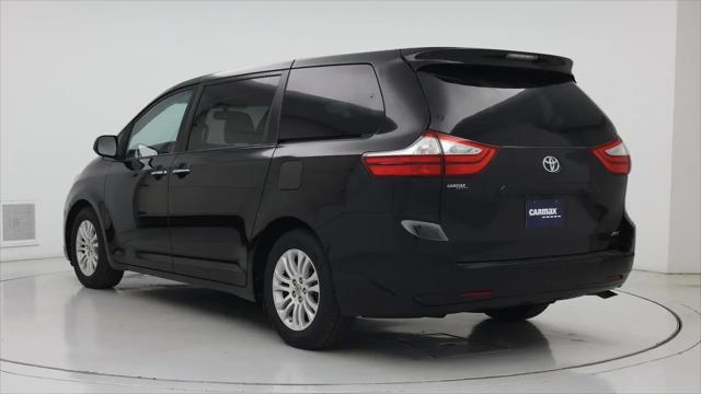 2015 Toyota Sienna XLE 8 Passenger