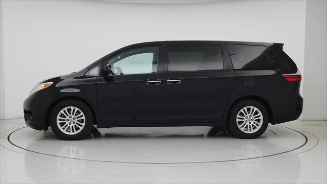 2015 Toyota Sienna XLE 8 Passenger