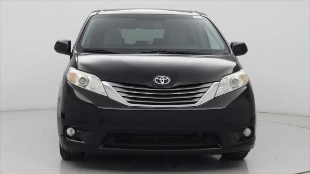2015 Toyota Sienna XLE 8 Passenger