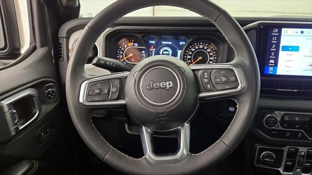 2025 Jeep Wrangler 4-Door Sahara 4x4