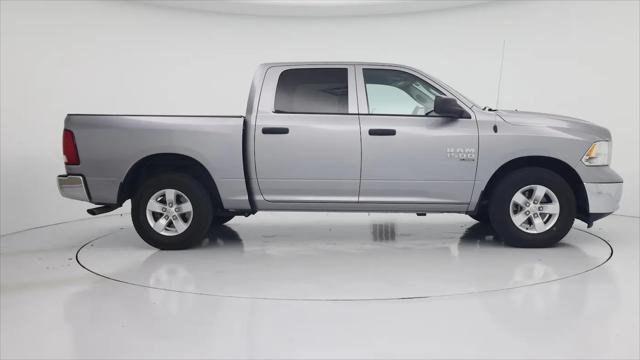 2022 Ram 1500 Classic SLT Crew Cab 4x2 5'7" Box