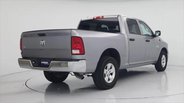 2022 Ram 1500 Classic SLT Crew Cab 4x2 5'7" Box