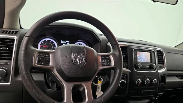 2022 Ram 1500 Classic SLT Crew Cab 4x2 5'7" Box