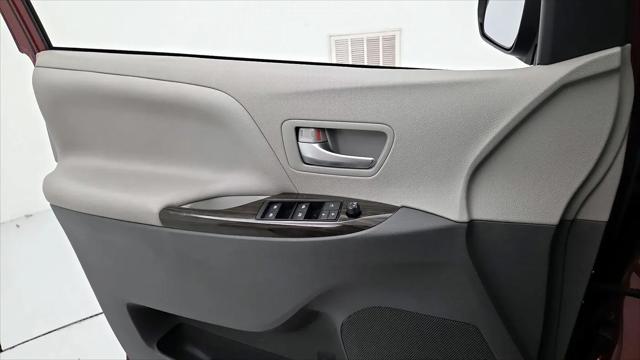 2019 Toyota Sienna Limited Premium 7 Passenger
