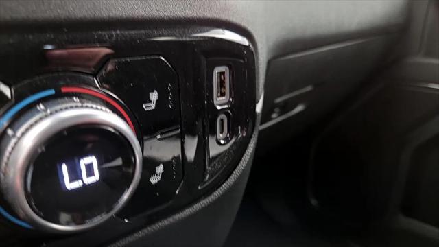2024 GMC Sierra 1500 4WD Crew Cab Short Box Elevation with 3VL