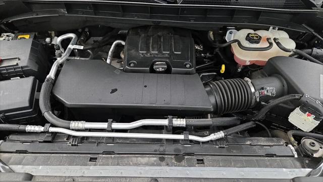 2024 GMC Sierra 1500 4WD Crew Cab Short Box Elevation with 3VL