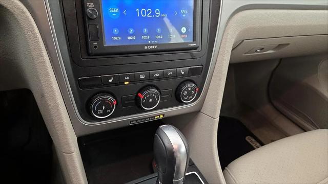 2015 Volkswagen Passat 1.8T Limited Edition