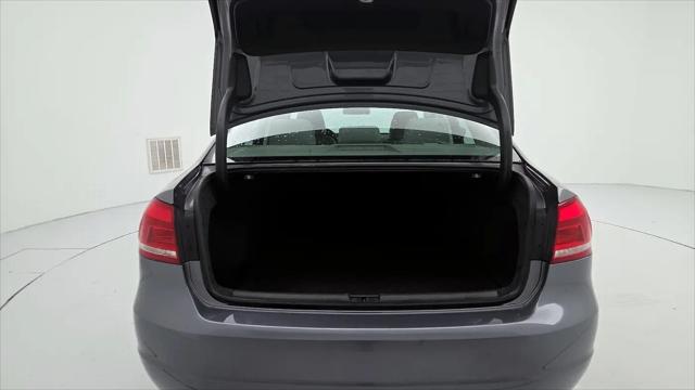 2015 Volkswagen Passat 1.8T Limited Edition