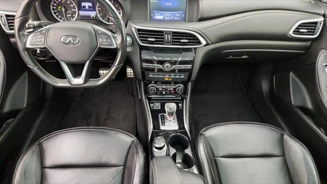 2018 INFINITI QX30 SPORT