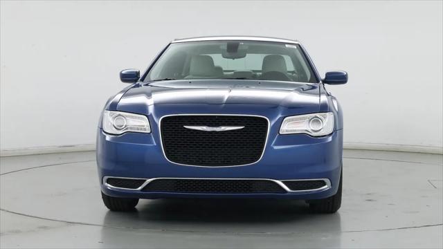 2023 Chrysler 300 Touring