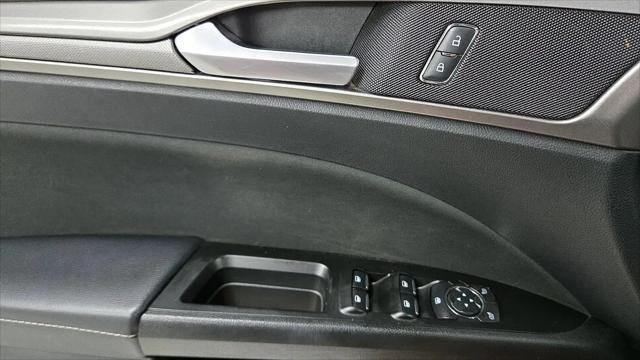 2017 Ford Fusion Hybrid SE