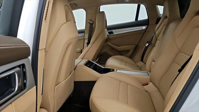 2020 Porsche Panamera Panamera