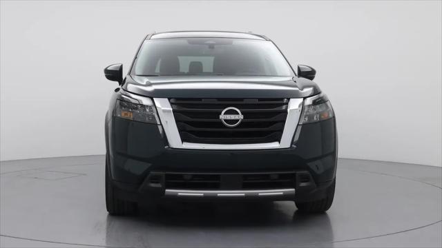 2025 Nissan Pathfinder Platinum FWD