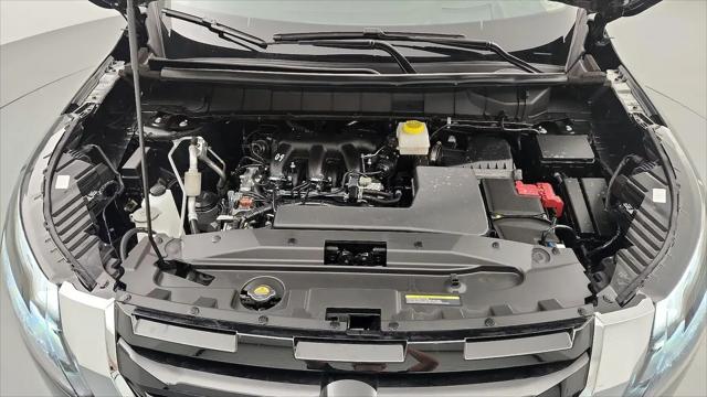 2025 Nissan Pathfinder Platinum FWD