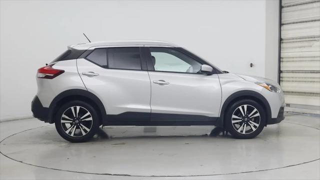 2020 Nissan Kicks SV Xtronic CVT