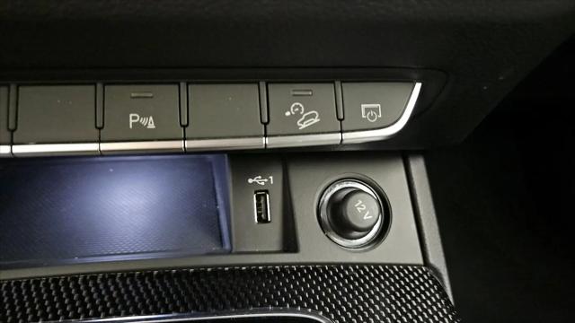 2022 Audi SQ5 Premium TFSI quattro Tiptronic