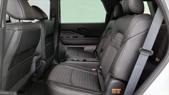 2025 Nissan Pathfinder Rock Creek 4WD
