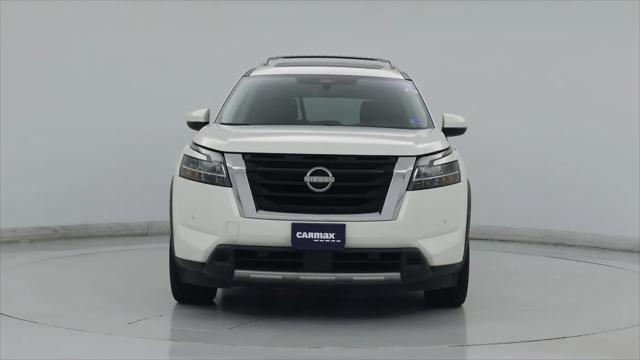 2023 Nissan Pathfinder SL 4WD