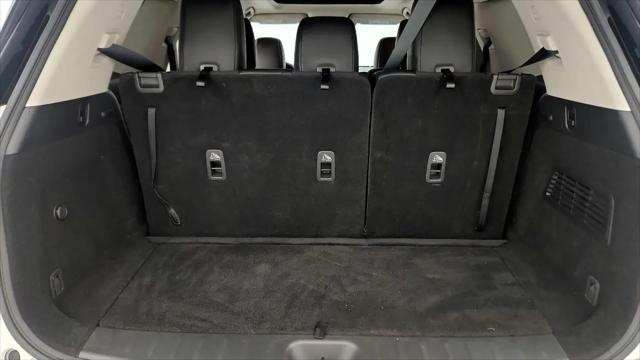 2023 Nissan Pathfinder SL 4WD