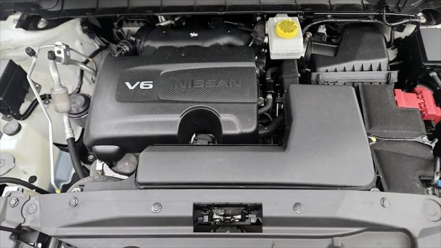 2023 Nissan Pathfinder SL 4WD