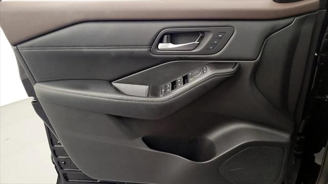 2023 Nissan Rogue SL Intelligent AWD