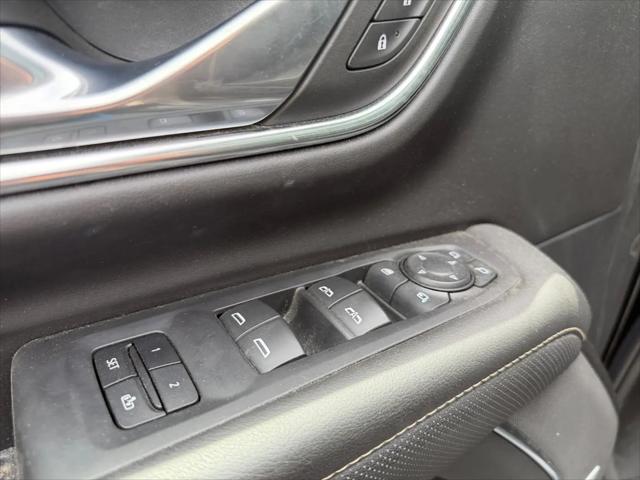 2023 GMC Yukon 4WD SLT
