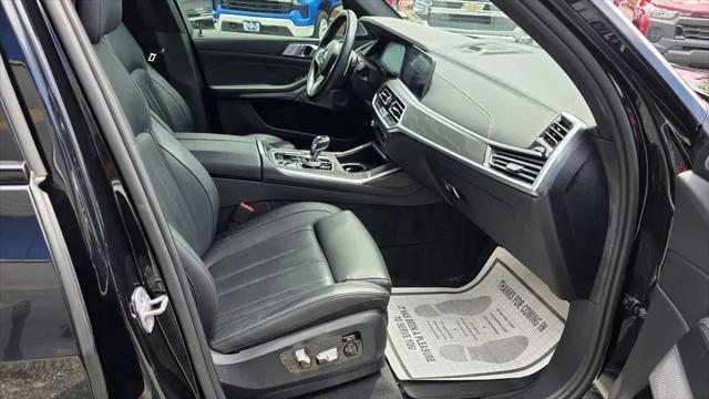 2021 BMW X7 M50i
