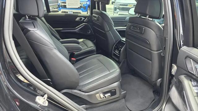 2021 BMW X7 M50i