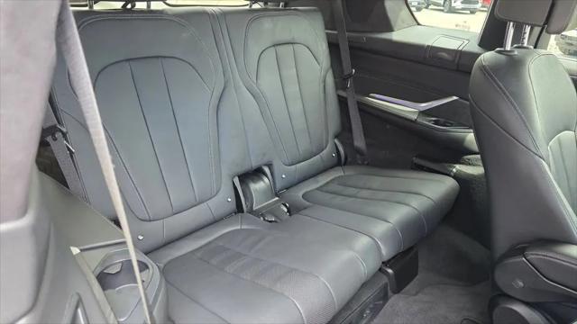 2021 BMW X7 M50i