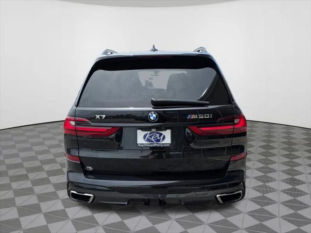 2021 BMW X7 M50i